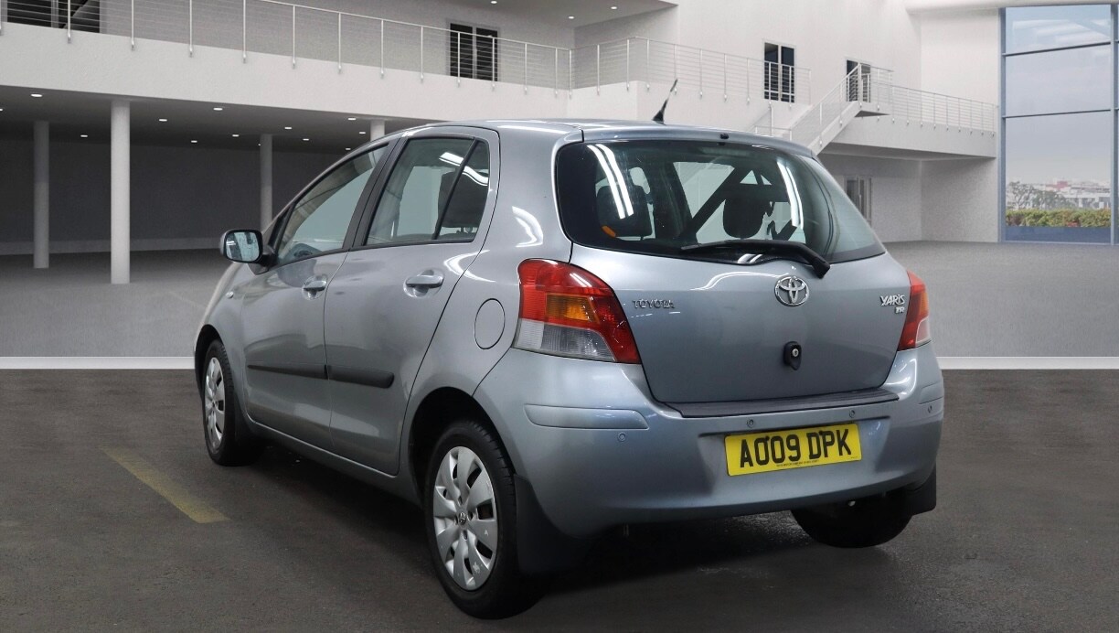 Used Toyota Yaris 2009 for sale - 77001610: Photo 3