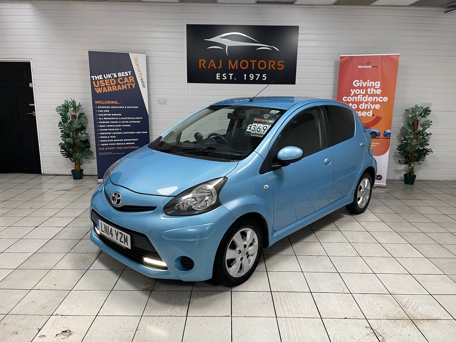 Used Toyota AYGO 2014 for sale - 76403283: Photo 1