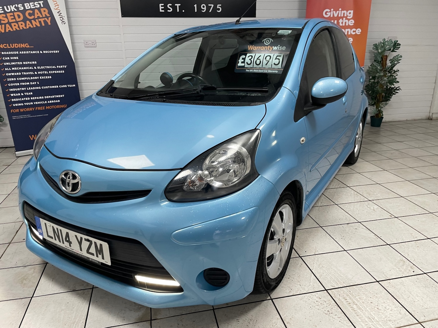 Used Toyota AYGO 2014 for sale - 76403283: Photo 2