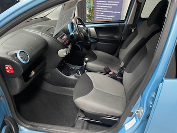 Used Toyota AYGO 2014 for sale - 76403283: Photo