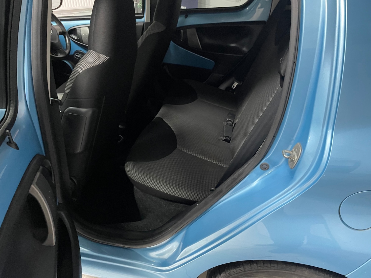 Used Toyota AYGO 2014 for sale - 76403283: Photo 5