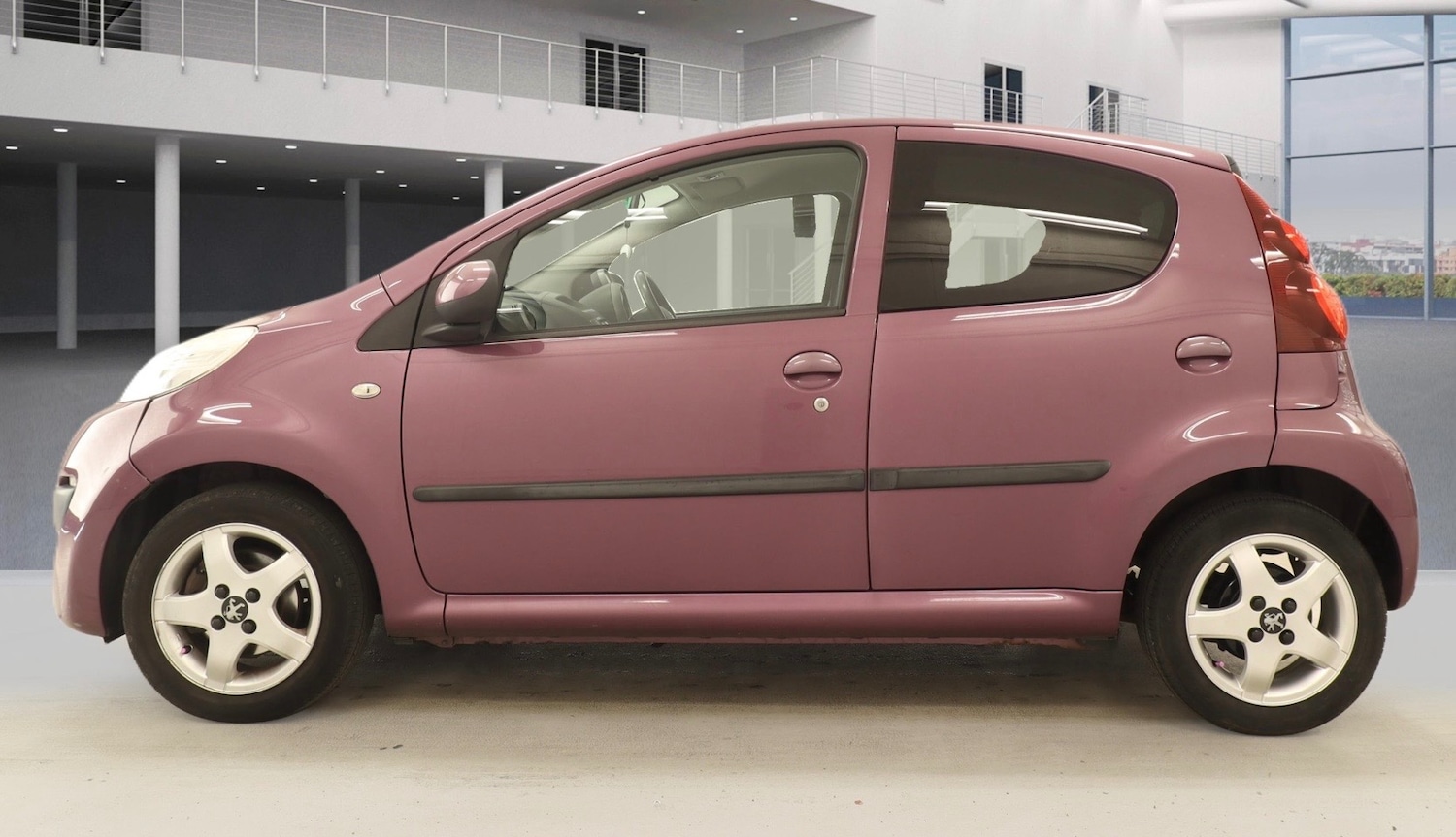 Used Peugeot 107 2012 for sale - 77988807: Photo 6