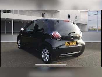 Used Toyota AYGO 2012 for sale - 76638703: Photo