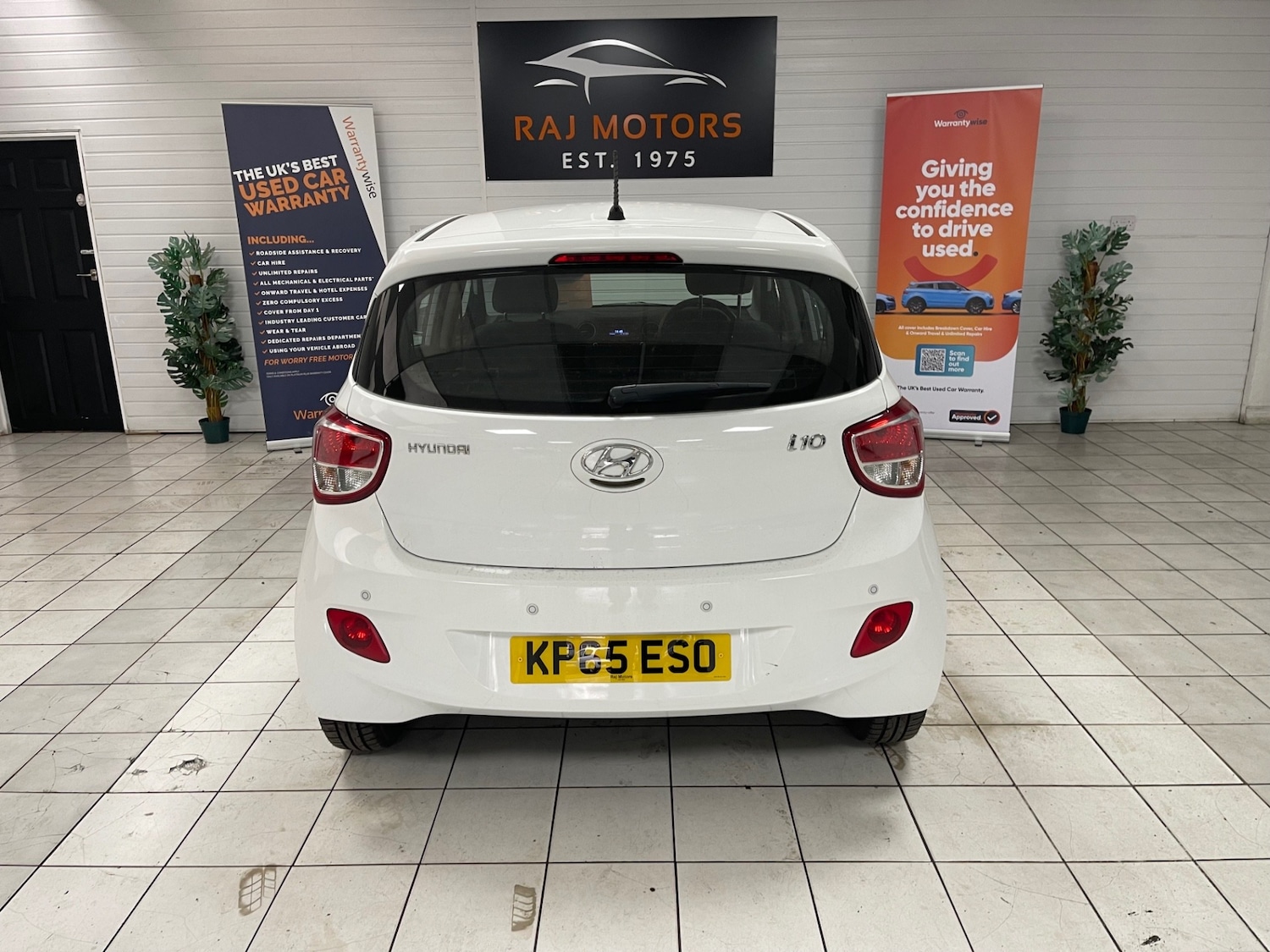 Used Hyundai i10 2015 for sale - 77282357: Photo 5