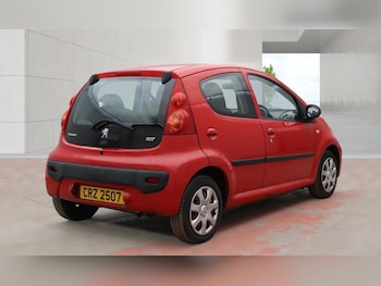 Used Peugeot 107 2011 for sale - 78385906: Photo