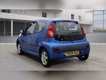 Used Peugeot 107 2009 for sale - 77342426: Photo
