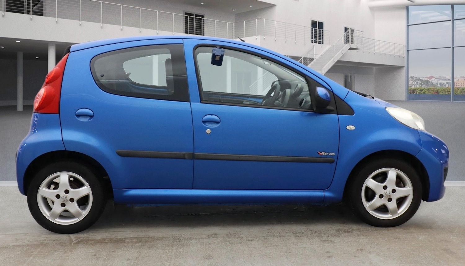 Used Peugeot 107 2009 for sale - 77342426: Photo 5