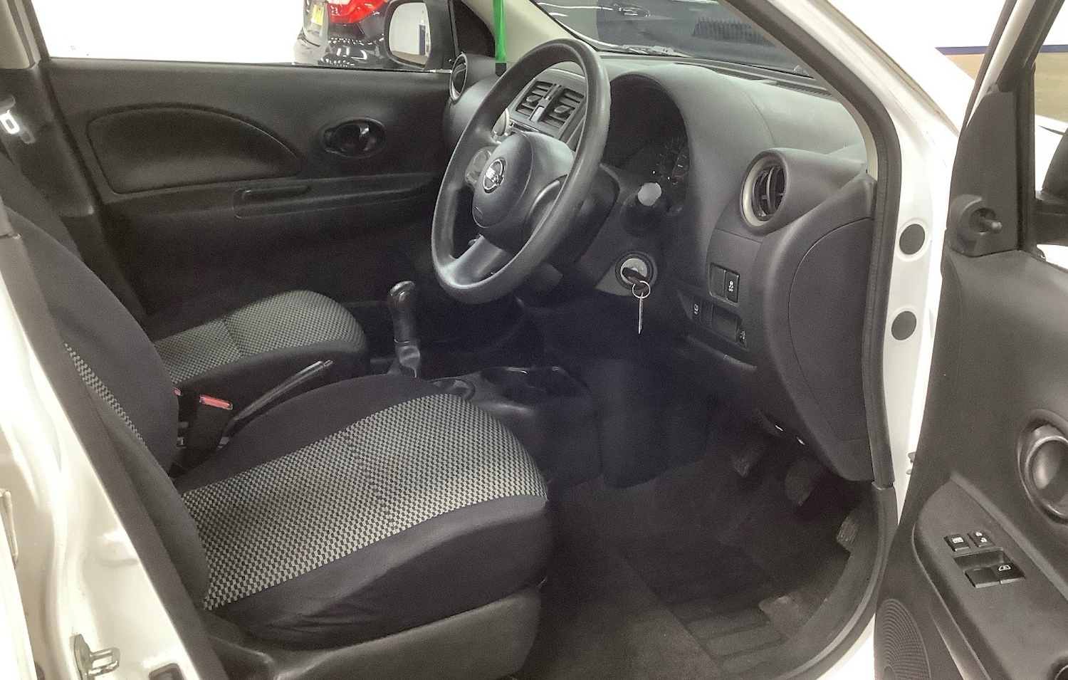 Used Nissan Micra 2015 for sale - 77676401: Photo 8