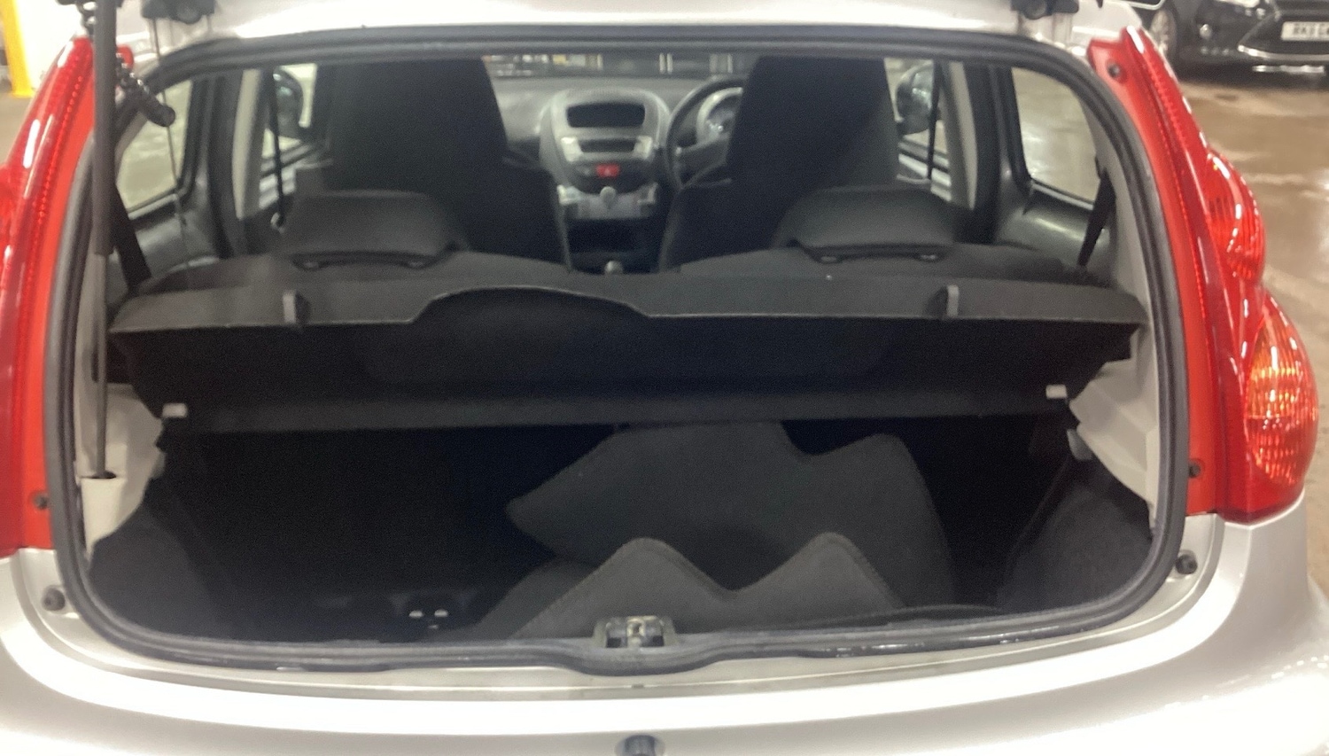 Used Peugeot 107 2011 for sale - 77502856: Photo 7