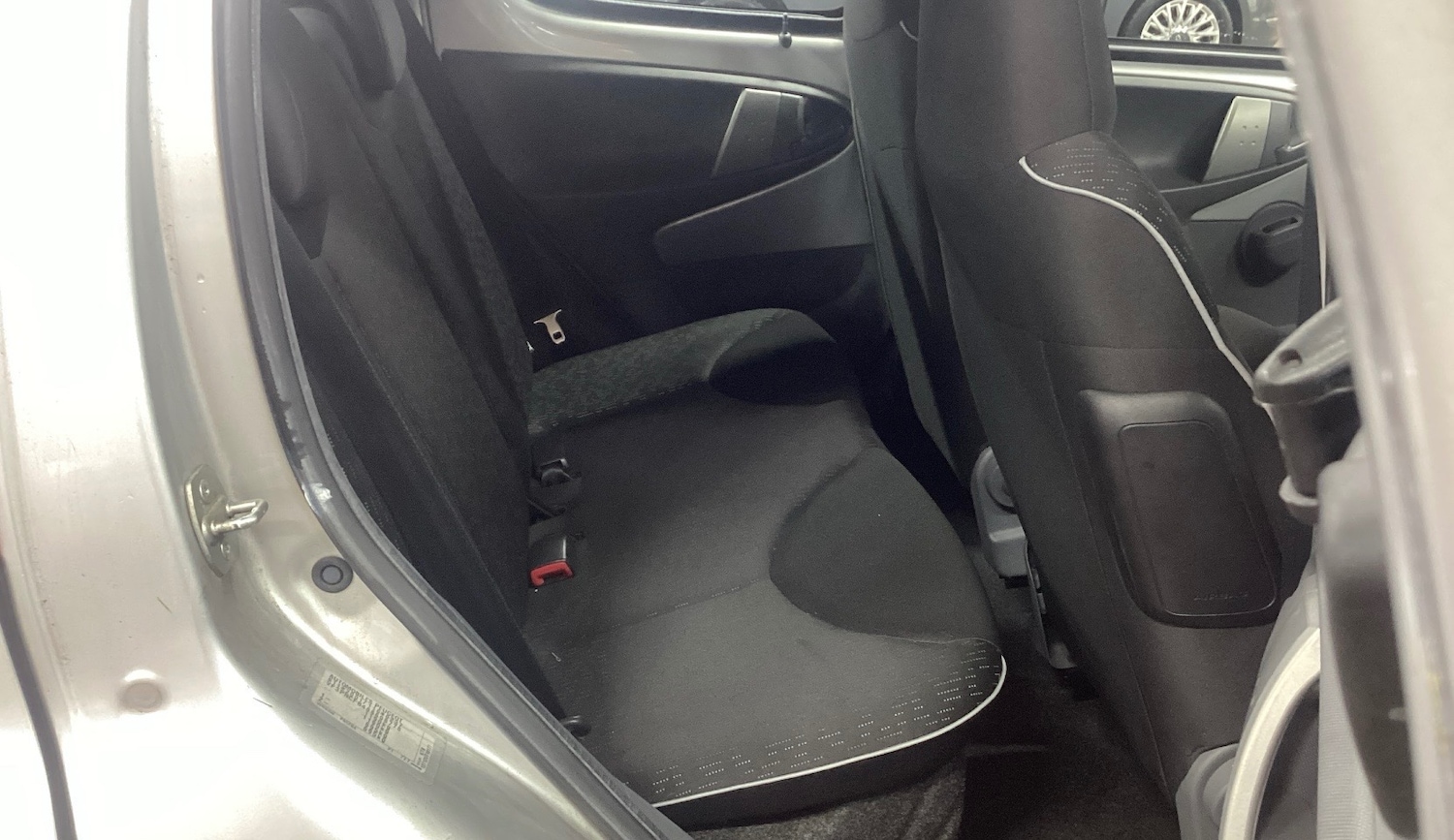 Used Peugeot 107 2011 for sale - 77502856: Photo 8