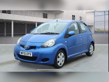 2010 (10) - 1.0 VVT-i Blue 5dr