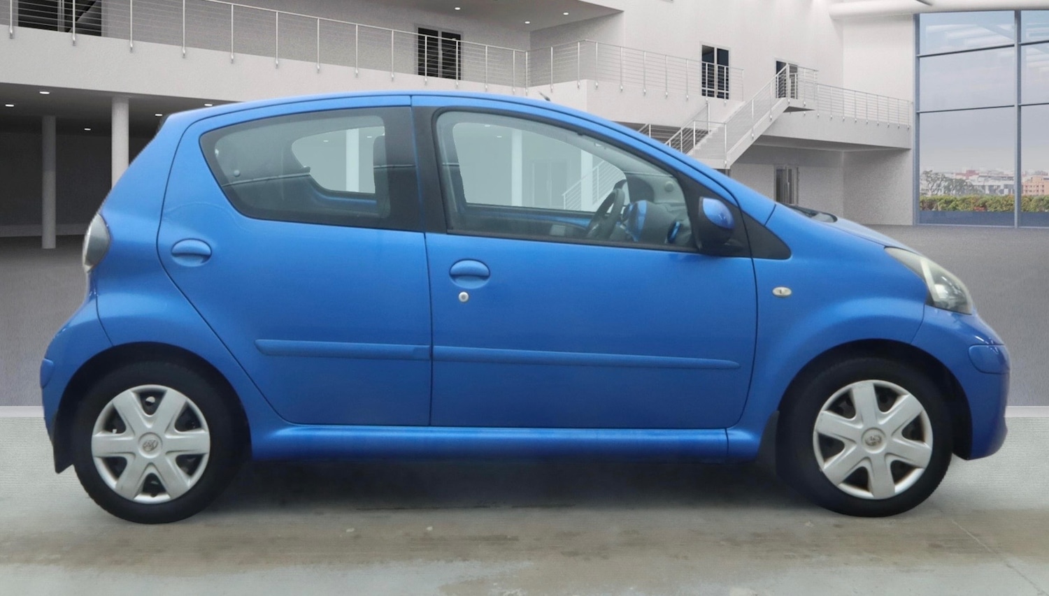 Used Toyota AYGO 2010 for sale - 77381228: Photo 5