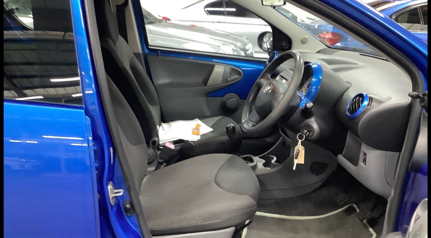 Used Toyota AYGO 2010 for sale - 77381228: Photo 9