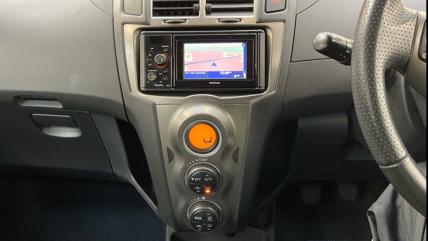 Used Toyota Yaris 2011 for sale - 77445765: Photo 10