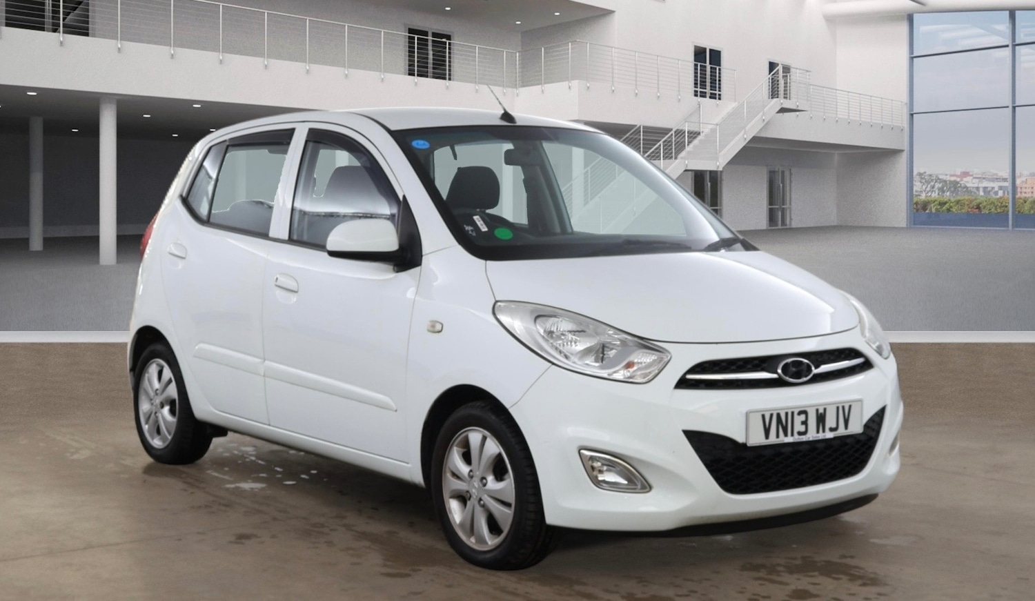 Used Hyundai i10 2013 for sale - 77819495: Photo 2