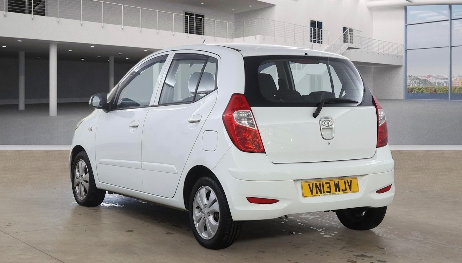 Used Hyundai i10 2013 for sale - 77819495: Photo 3