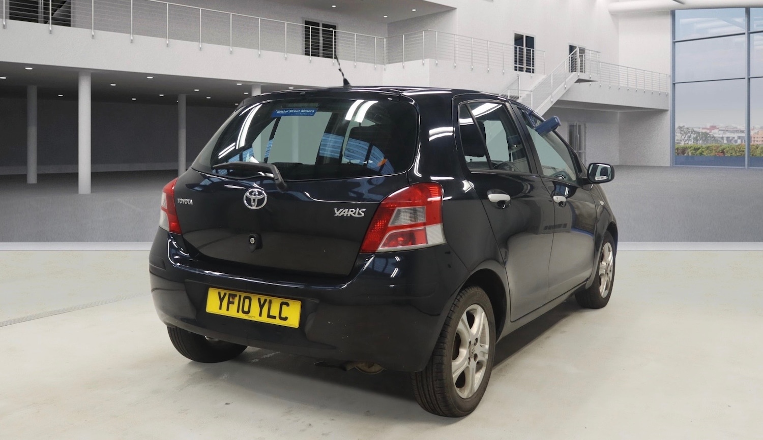 Used Toyota Yaris 2010 for sale - 77841865: Photo 4