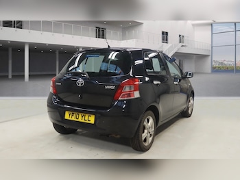 Used Toyota Yaris 2010 for sale - 77841865: Photo