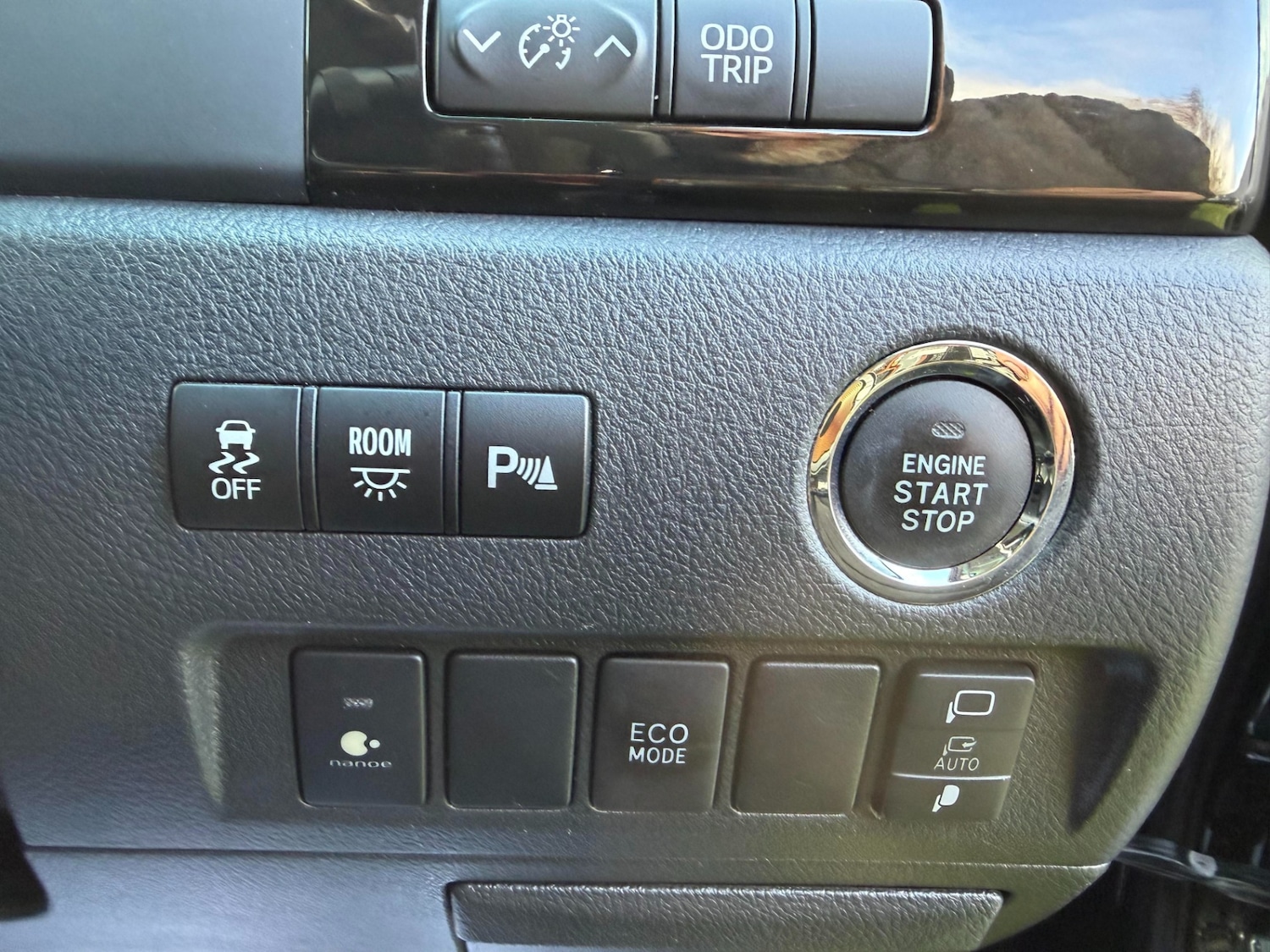 Used Toyota Vellfire 2014 for sale - 76354986: Photo 22