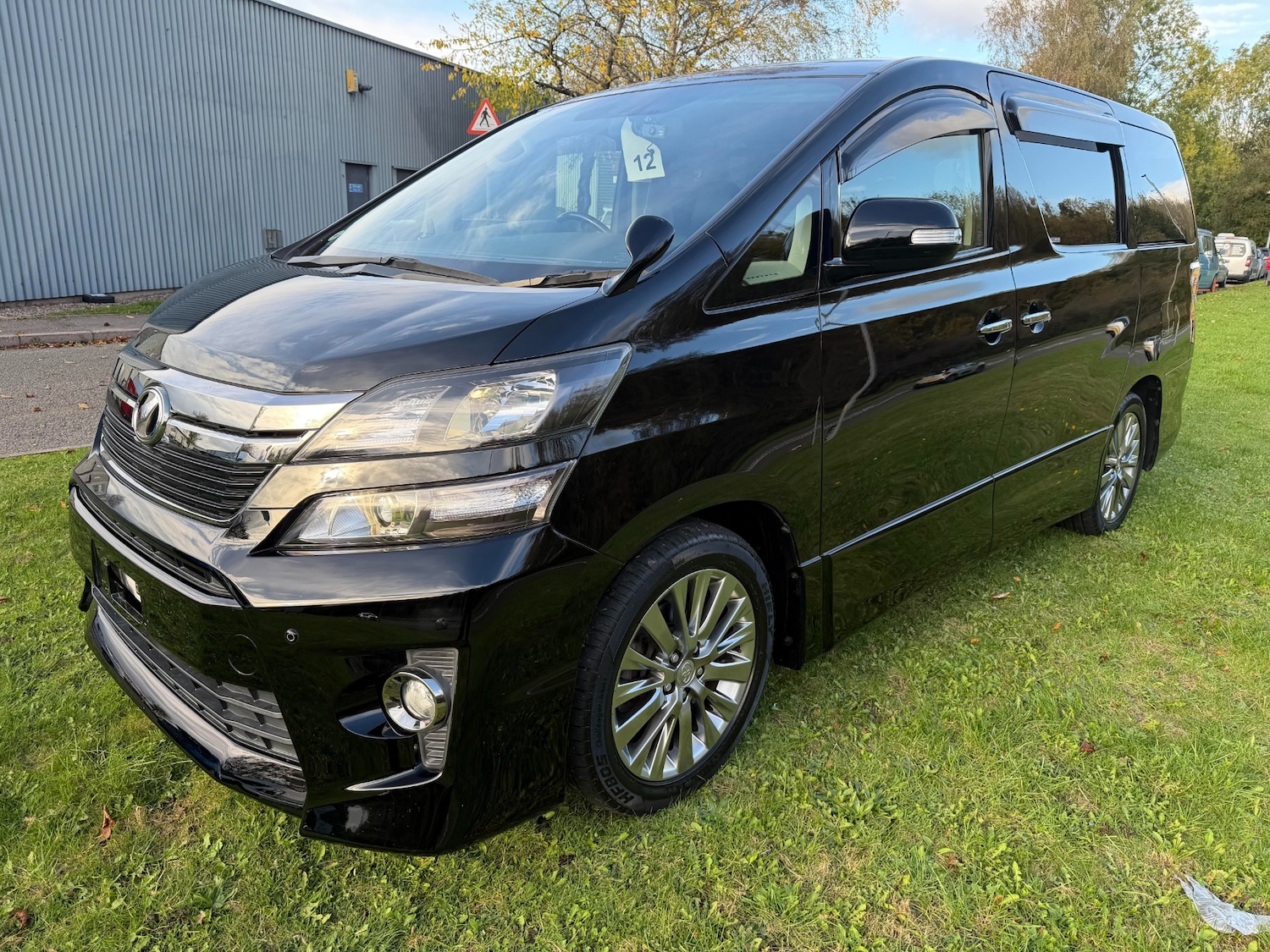 Used Toyota Vellfire 2014 for sale - 76354986: Photo 28
