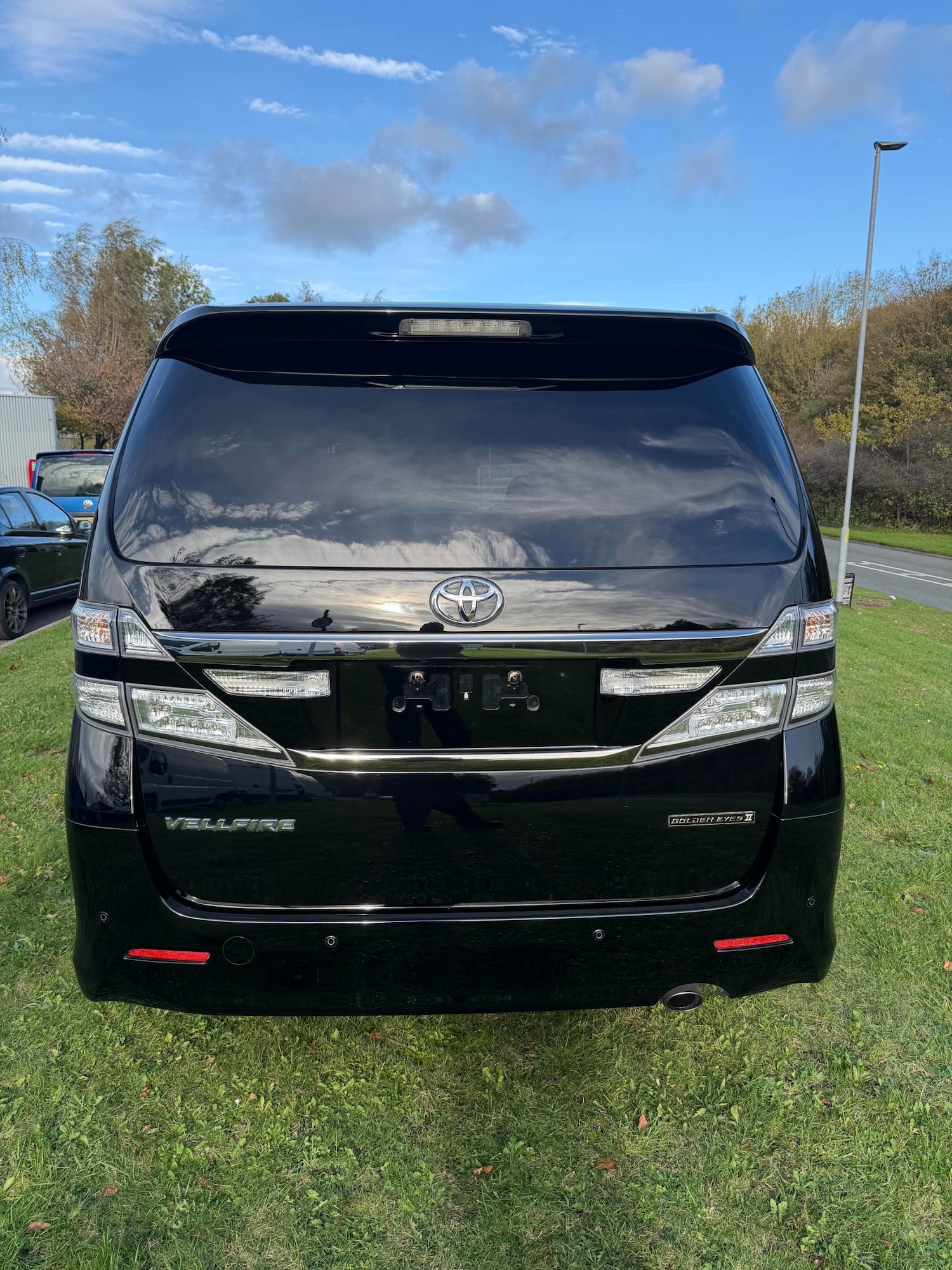 Used Toyota Vellfire 2014 for sale - 76354986: Photo 7