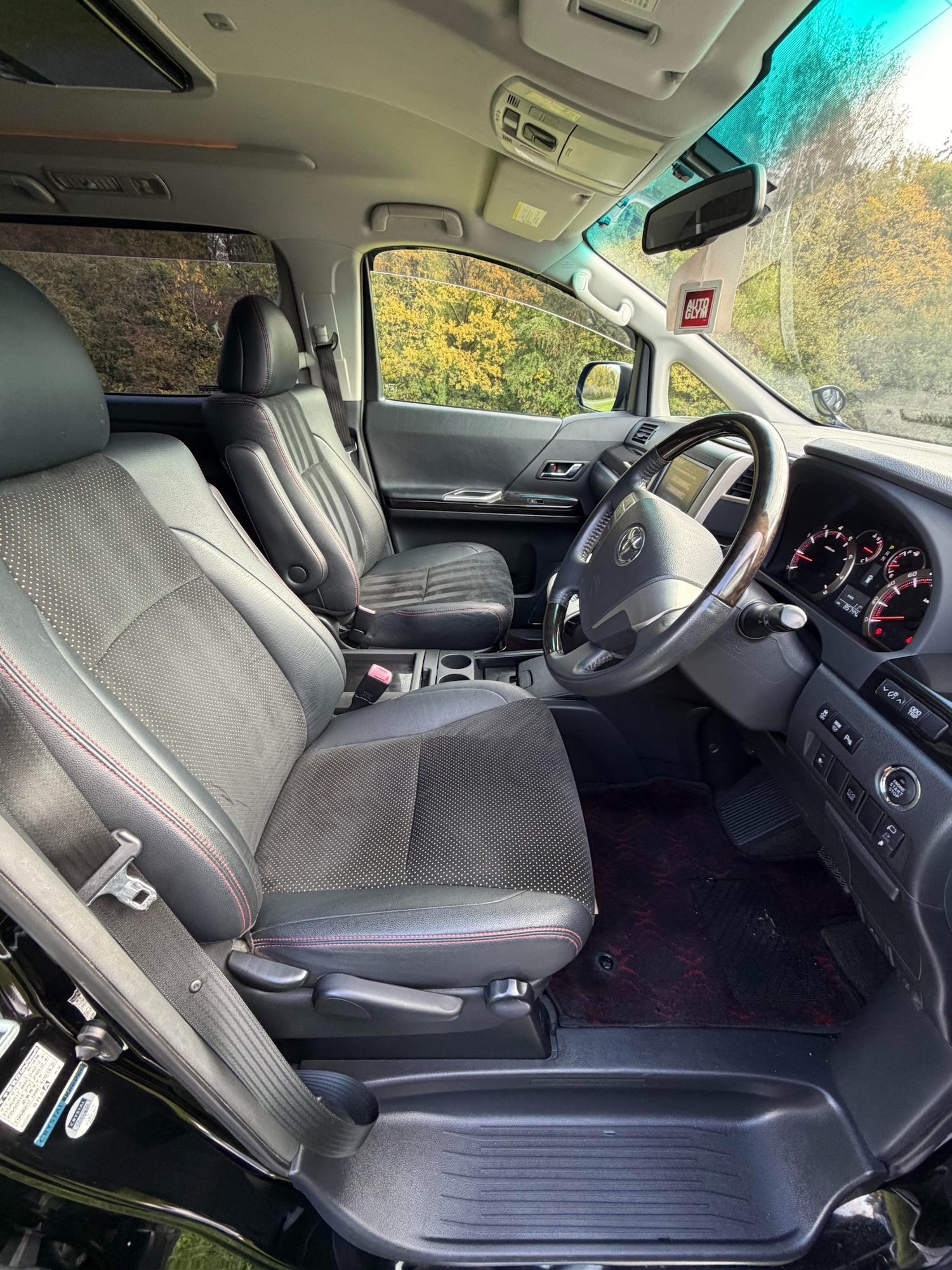 Used Toyota Vellfire 2014 for sale - 76354986: Photo 9