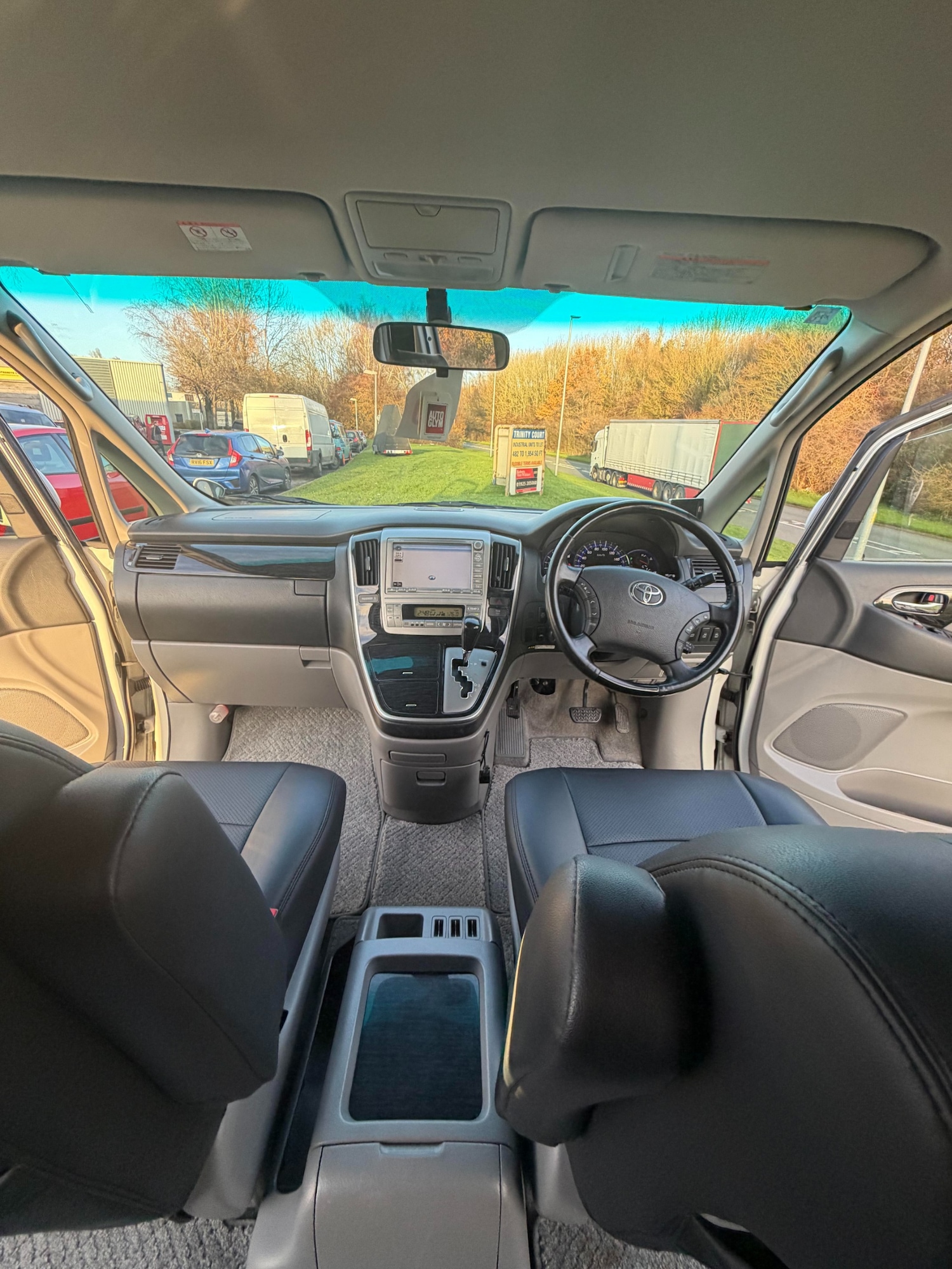 Used Toyota Alphard 2006 for sale - 76818143: Photo 11