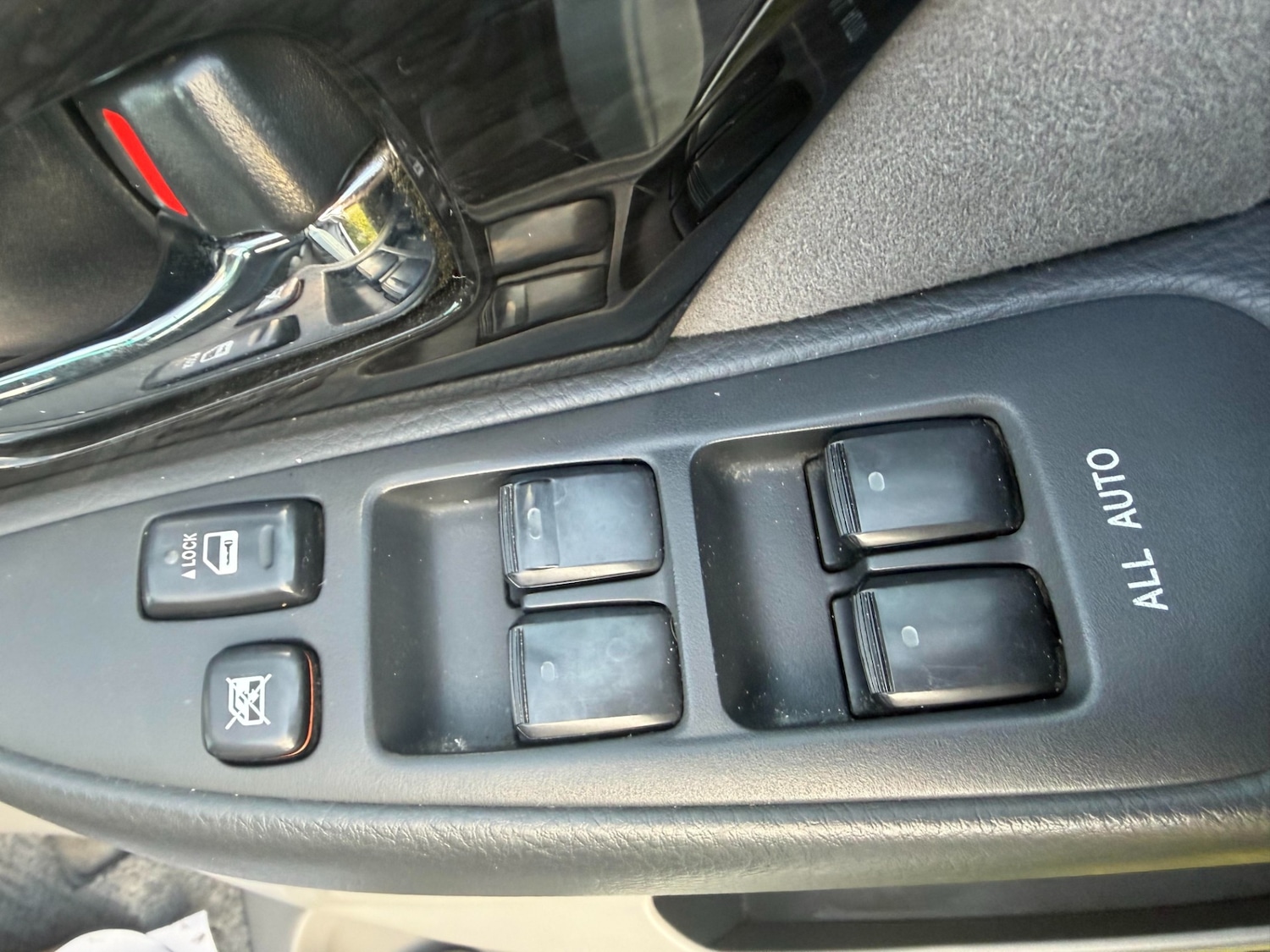 Used Toyota Alphard 2006 for sale - 76818143: Photo 22