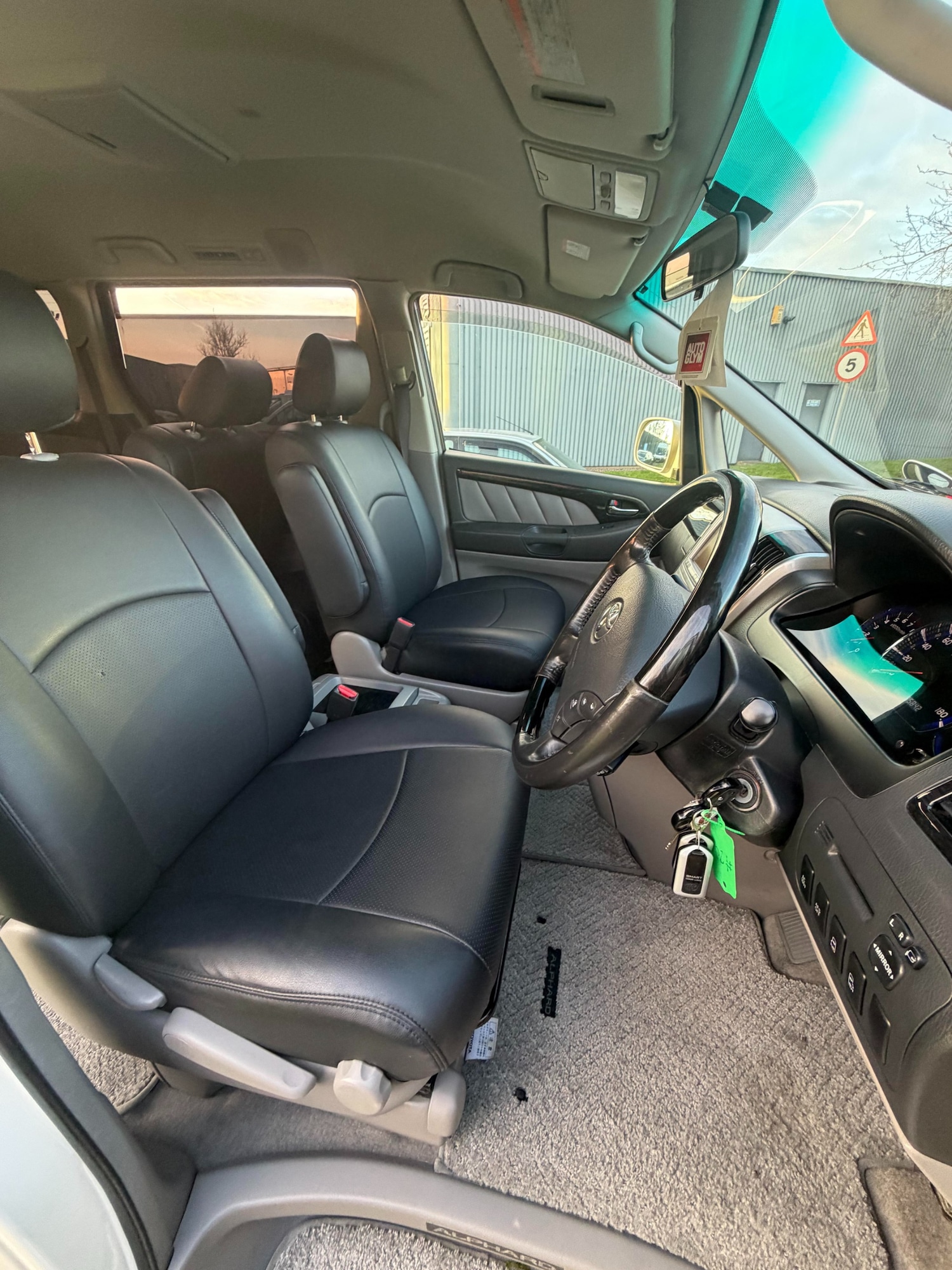 Used Toyota Alphard 2006 for sale - 76818143: Photo 9