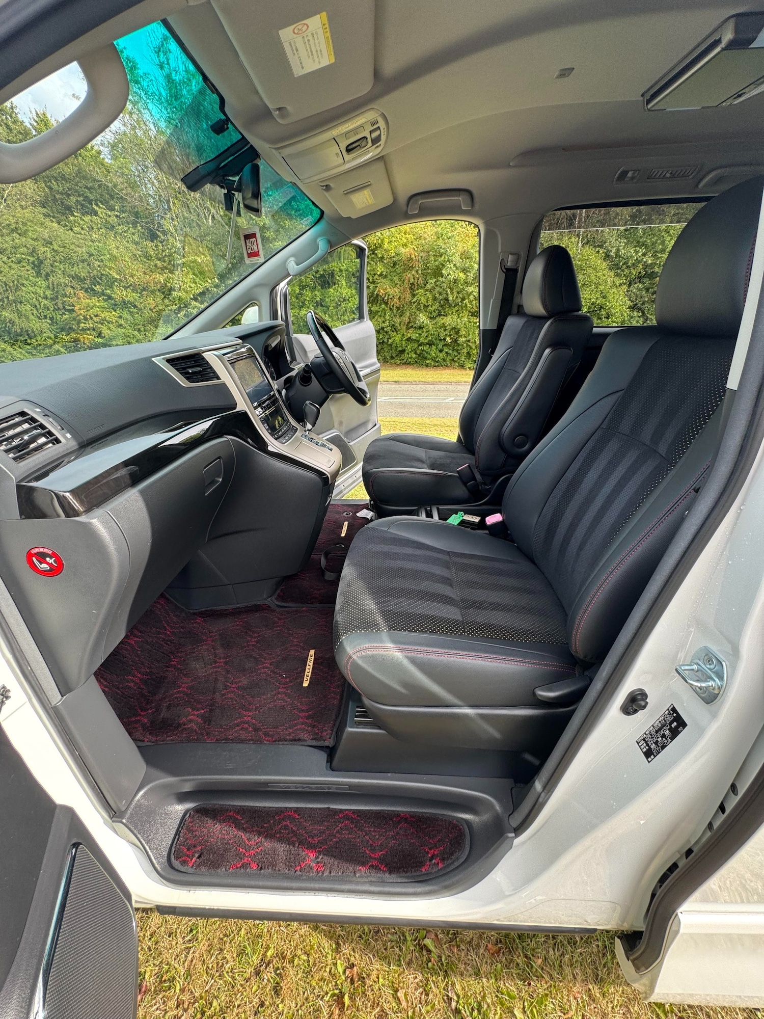 Used Toyota Vellfire 2014 for sale - 75712185: Photo 10