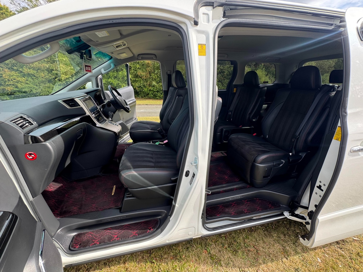 Used Toyota Vellfire 2014 for sale - 75712185: Photo 11