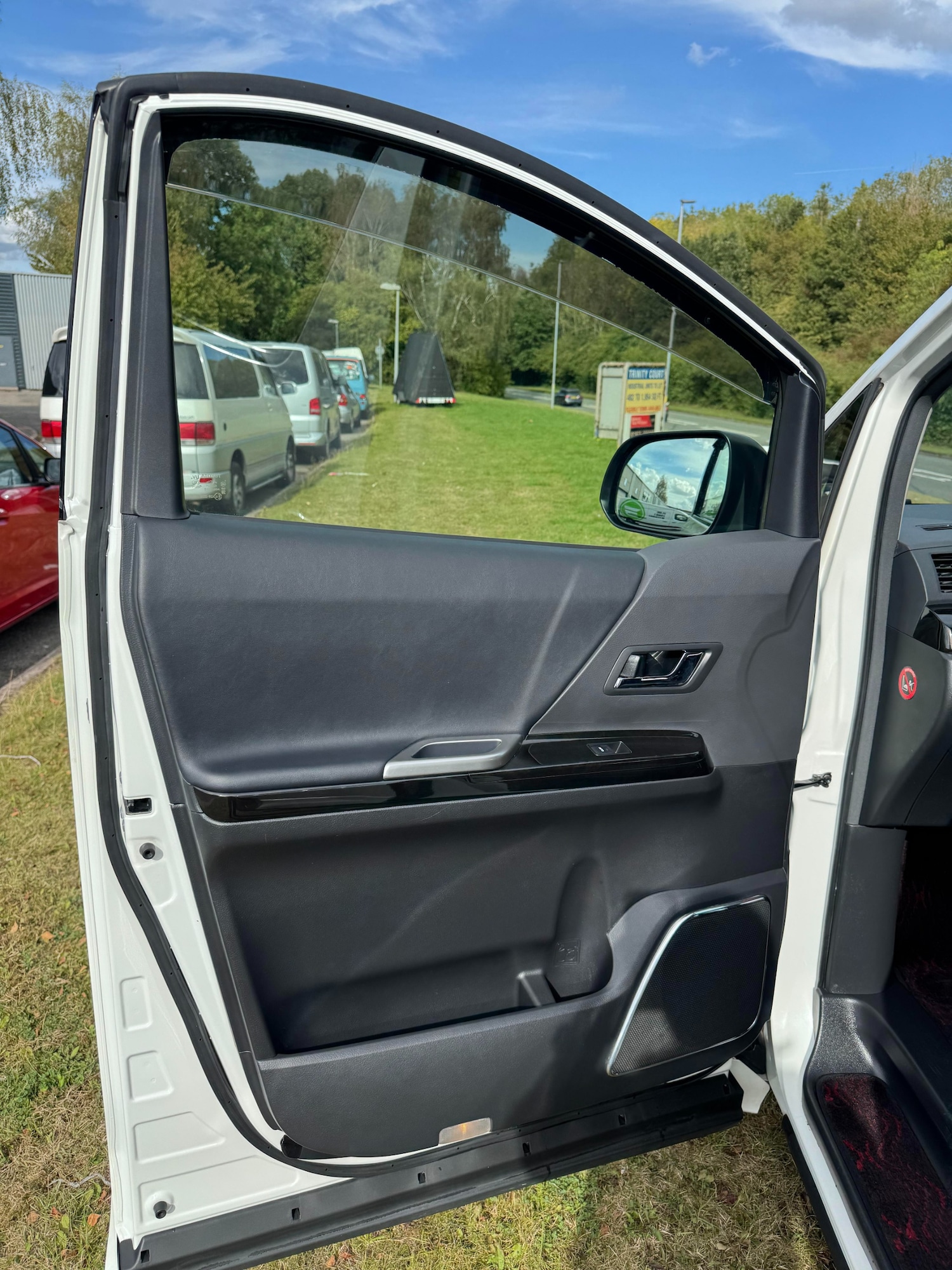 Used Toyota Vellfire 2014 for sale - 75712185: Photo 17