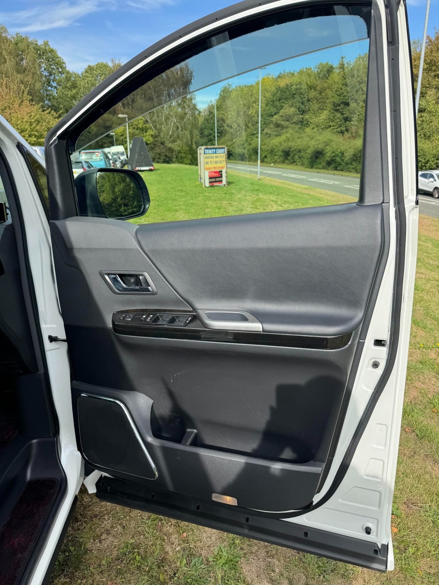 Used Toyota Vellfire 2014 for sale - 75712185: Photo 18