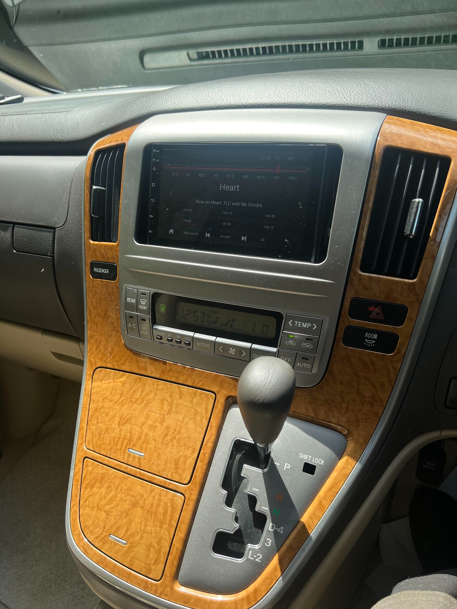 Used Toyota Alphard 2007 for sale - 77198491: Photo 22