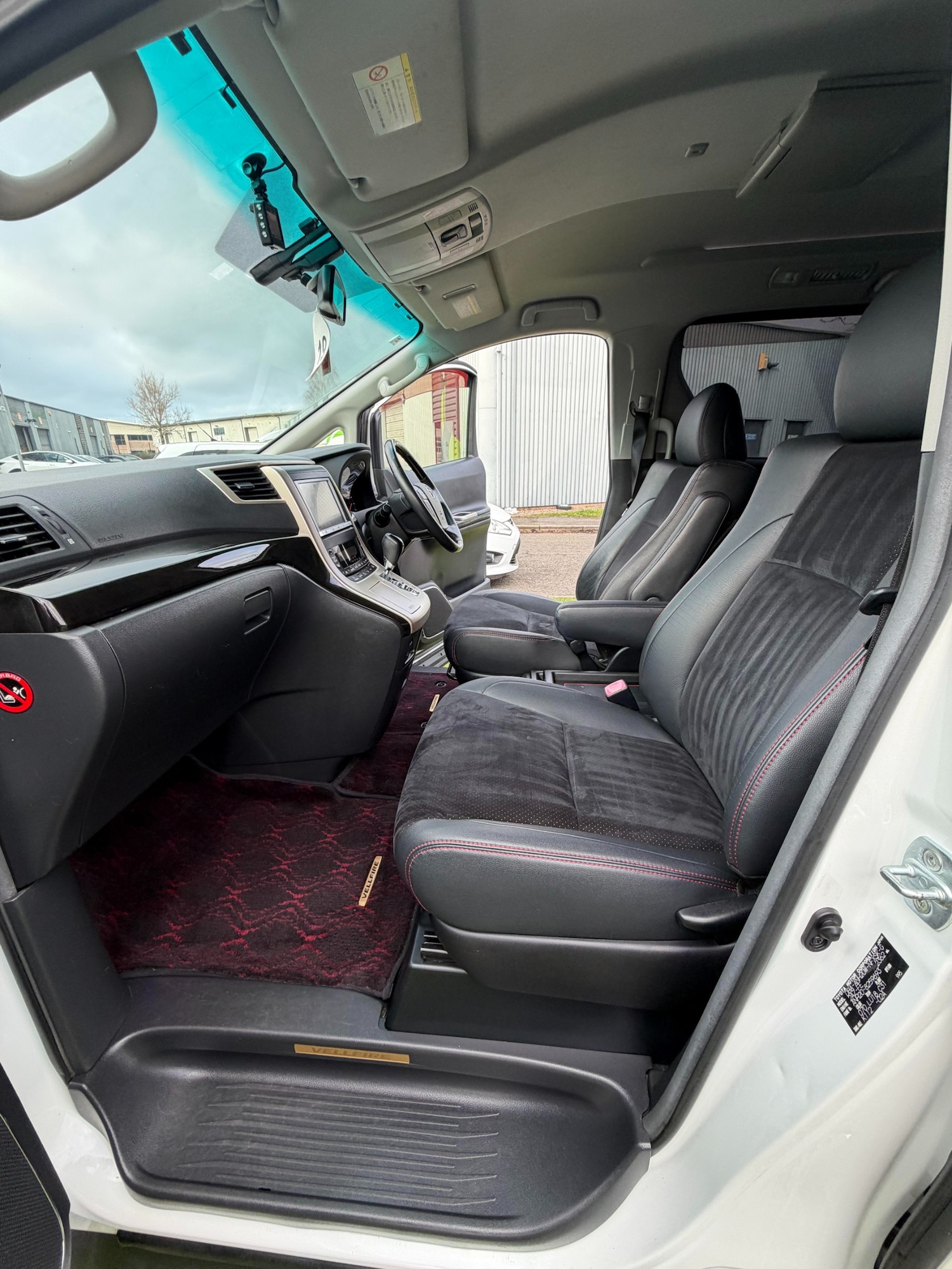 Used Toyota Vellfire 2025 for sale - 76766889: Photo 10