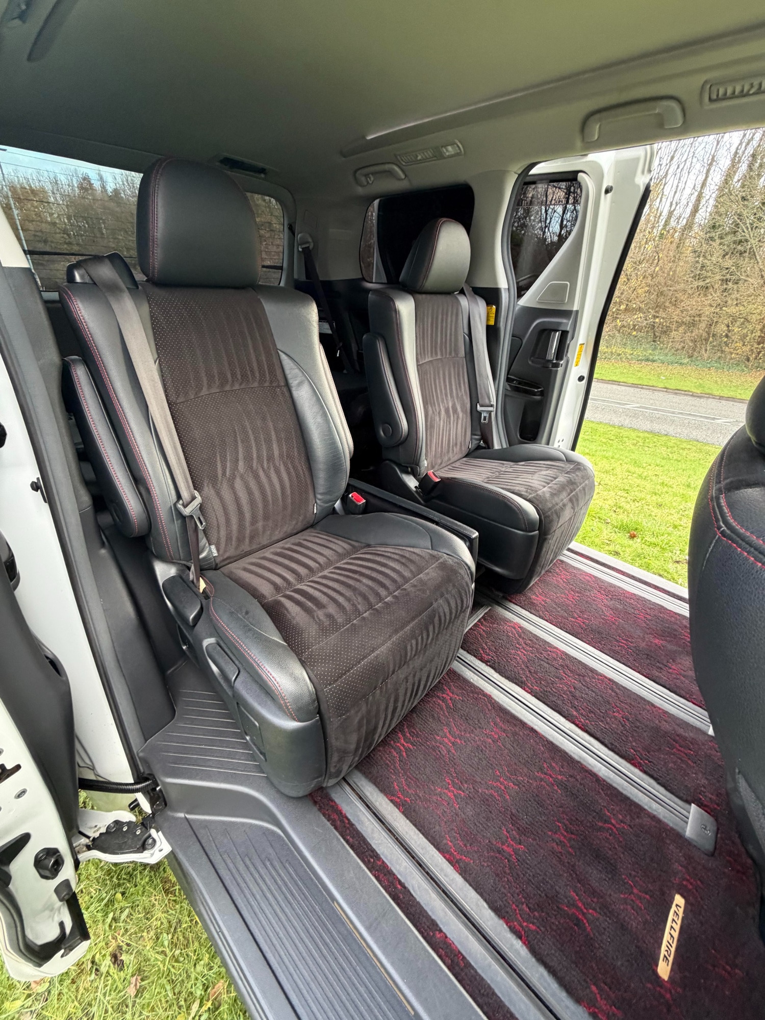 Used Toyota Vellfire 2025 for sale - 76766889: Photo 13