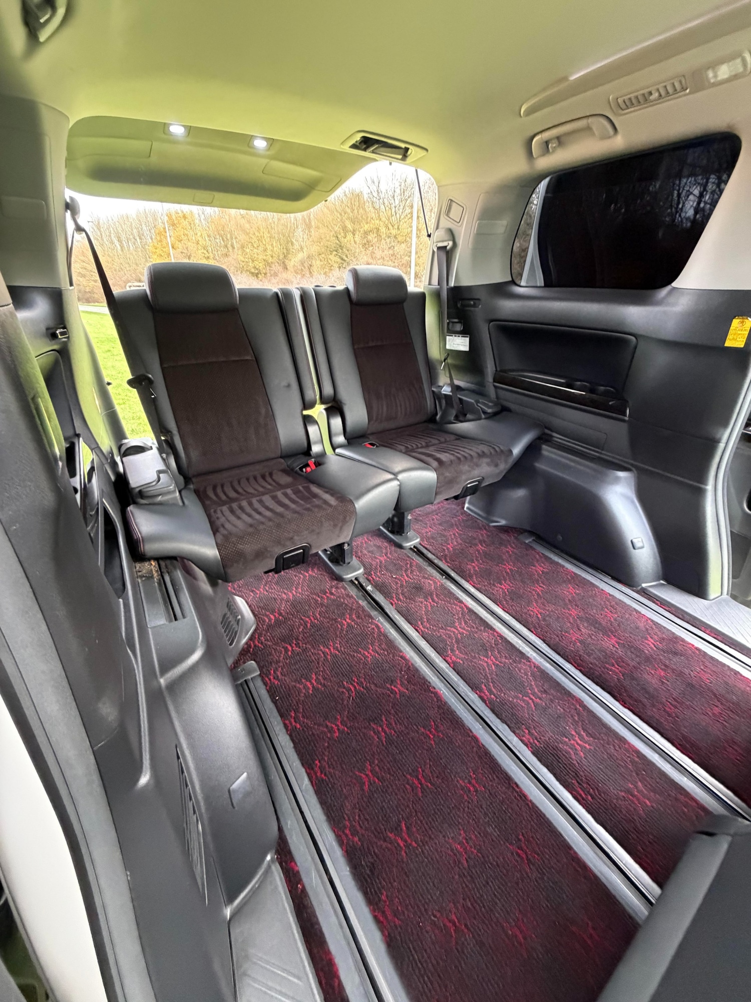 Used Toyota Vellfire 2025 for sale - 76766889: Photo 15