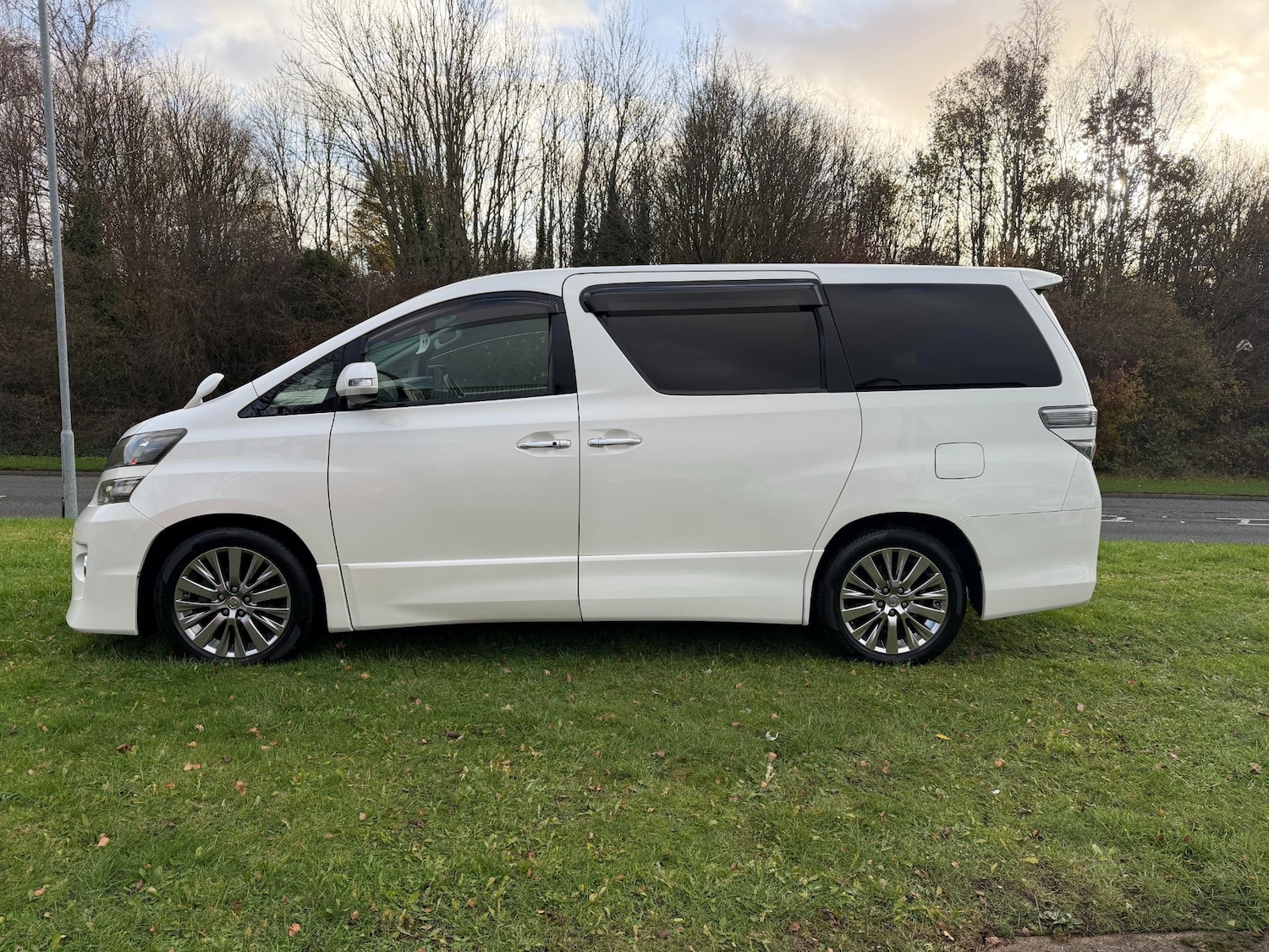 Used Toyota Vellfire 2025 for sale - 76766889: Photo 34