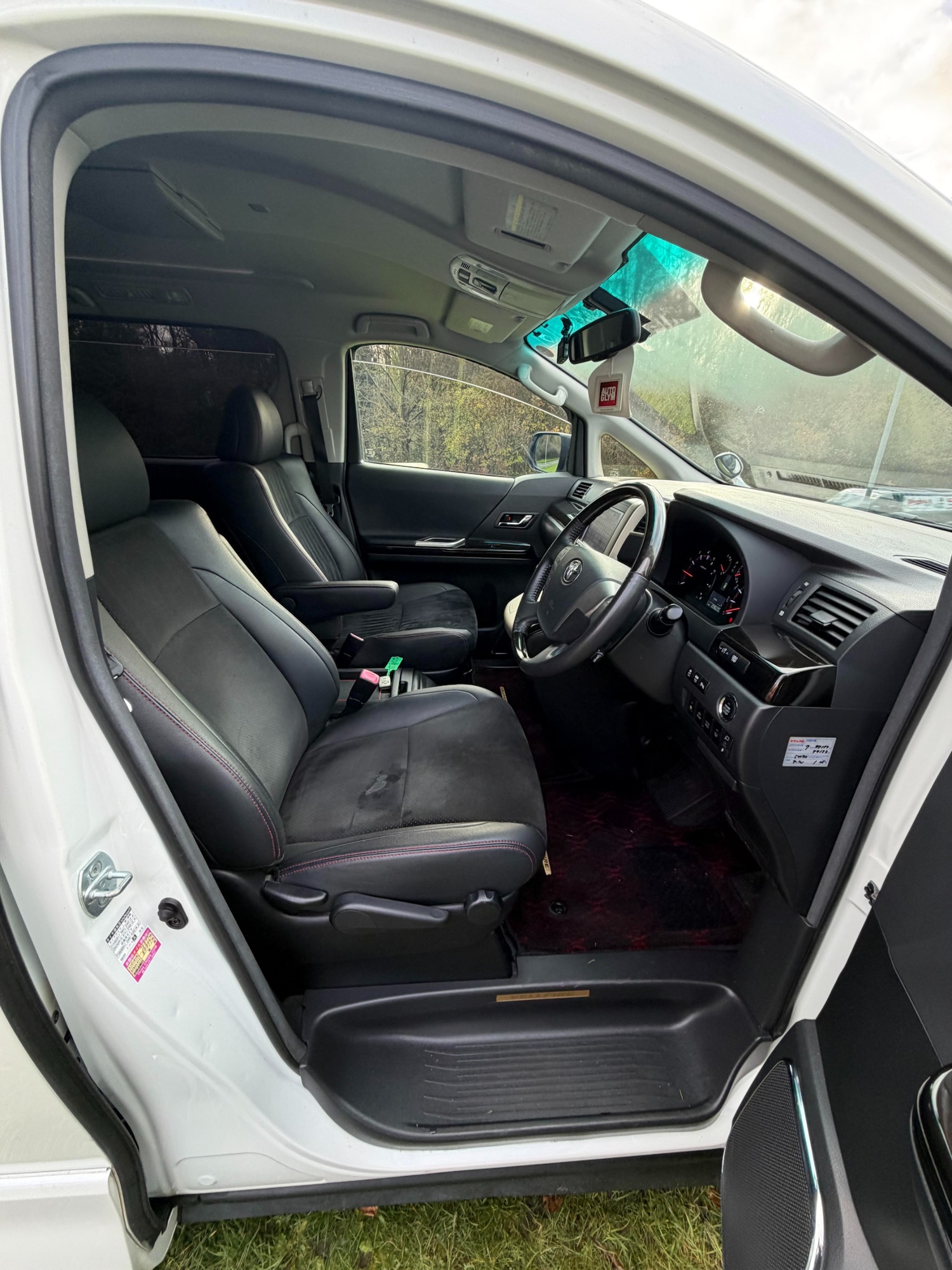 Used Toyota Vellfire 2025 for sale - 76766889: Photo 9