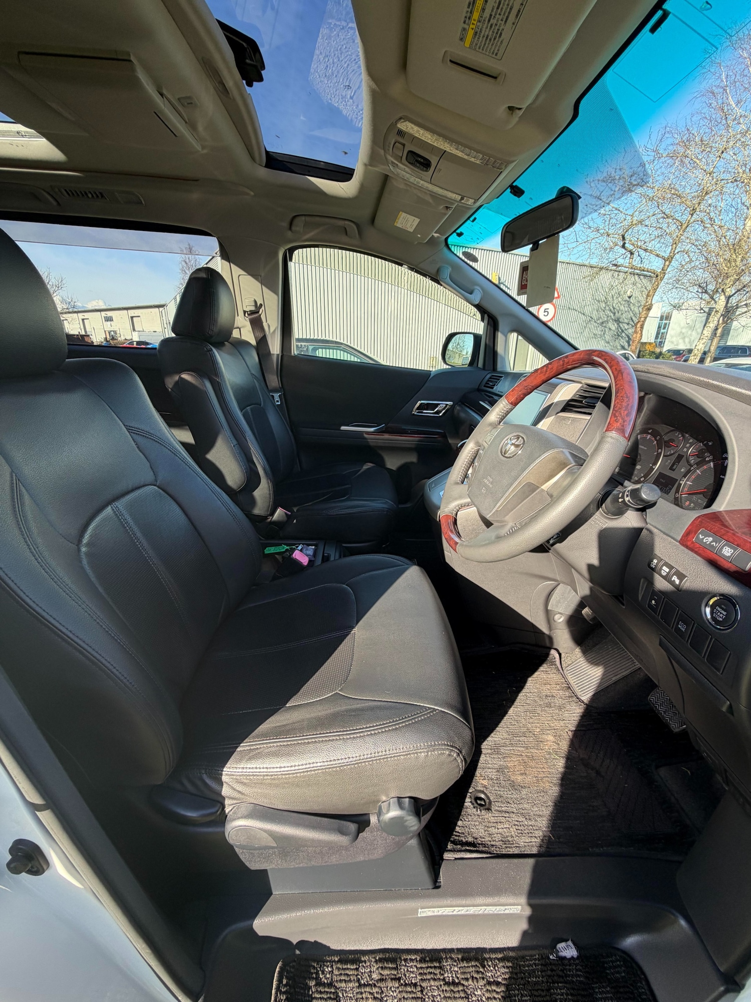 Used Toyota Vellfire 2012 for sale - 77569746: Photo 9