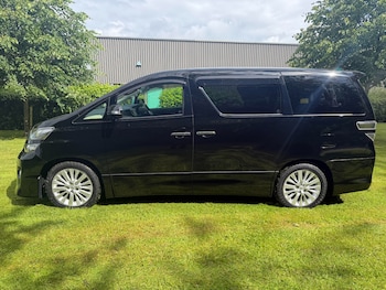 Used Toyota Vellfire 2014 for sale - 78882072: Photo