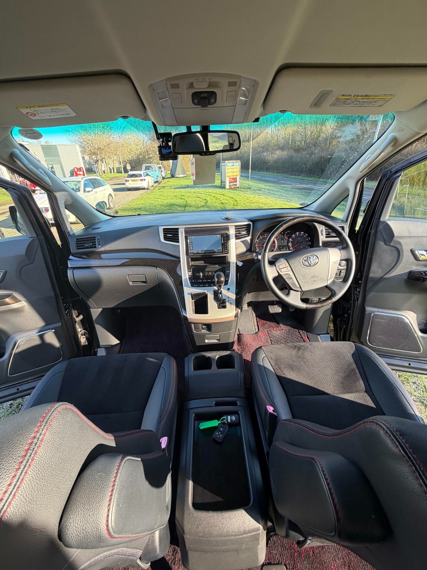 Used Toyota Vellfire 2012 for sale - 77556061: Photo 12