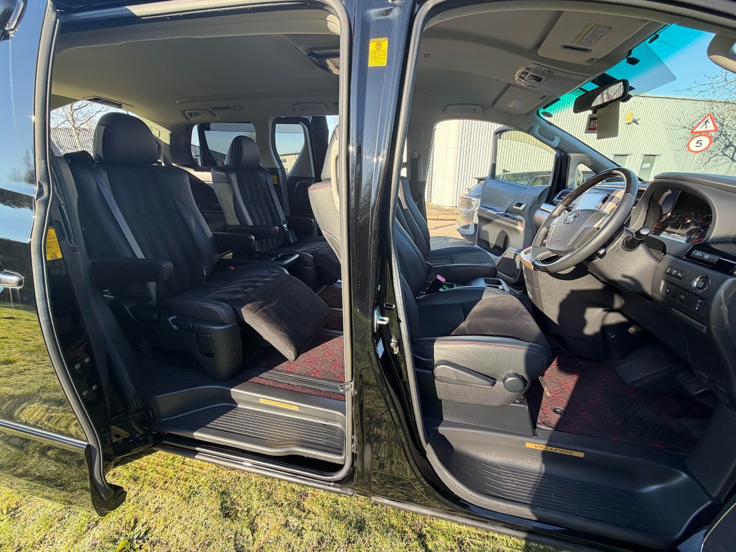 Used Toyota Vellfire 2012 for sale - 77556061: Photo 14