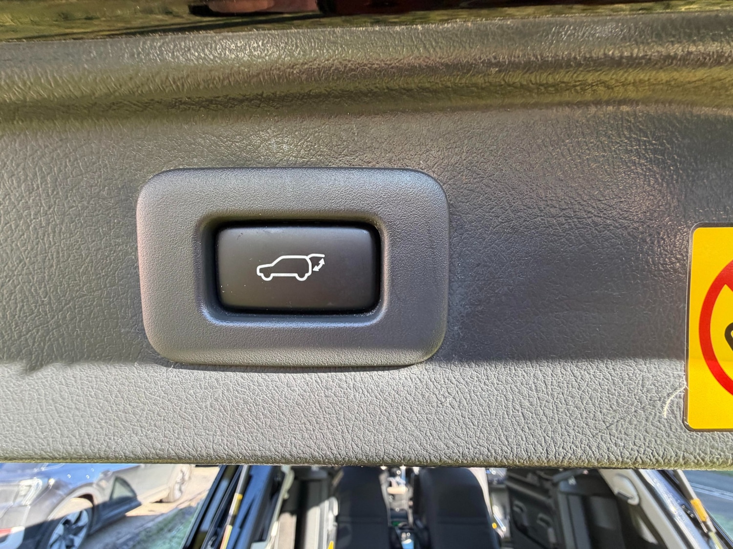 Used Toyota Vellfire 2012 for sale - 77556061: Photo 18