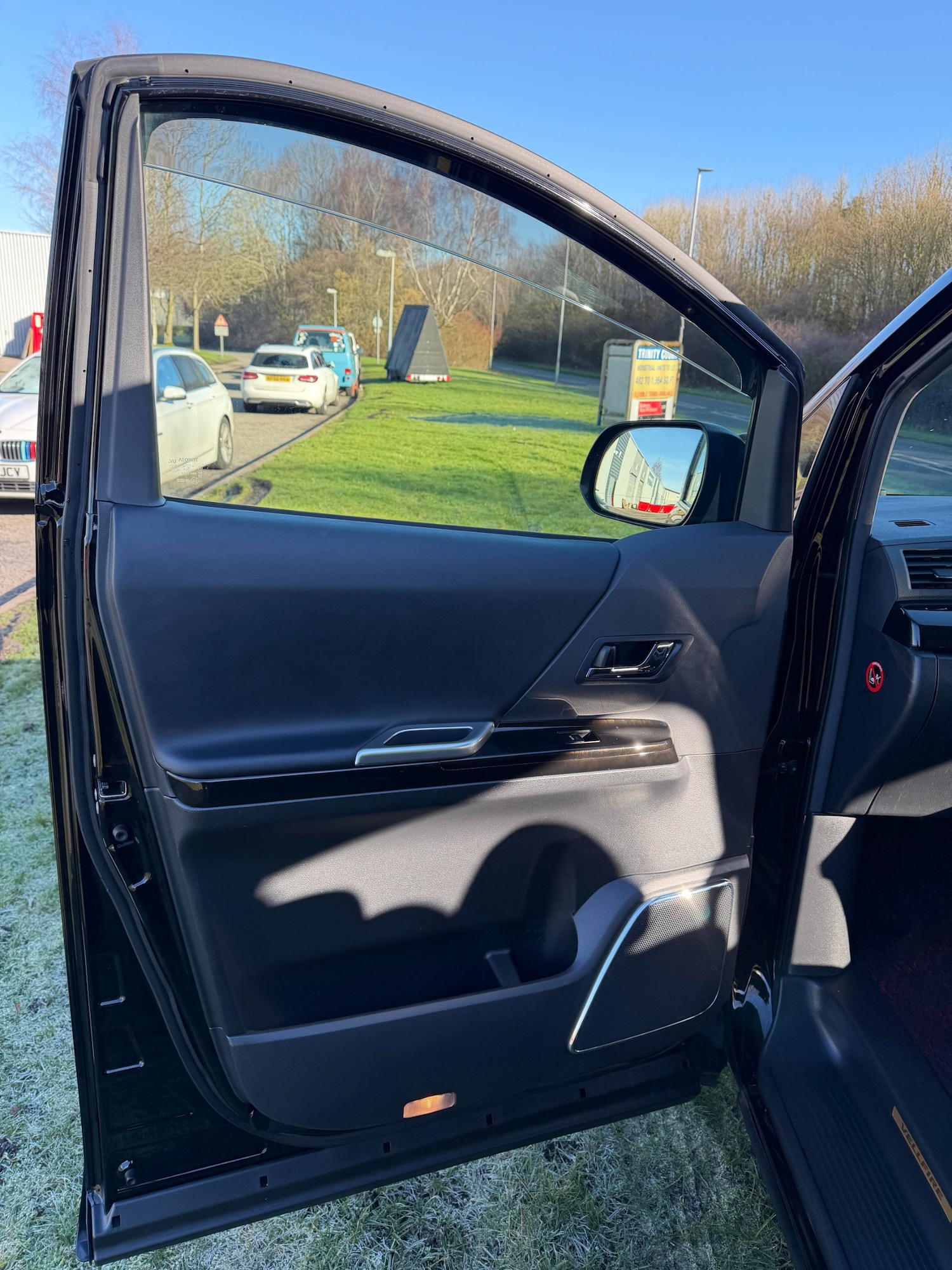 Used Toyota Vellfire 2012 for sale - 77556061: Photo 19