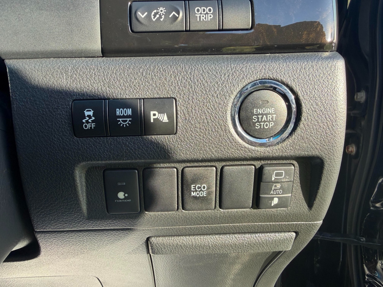 Used Toyota Vellfire 2012 for sale - 77556061: Photo 23