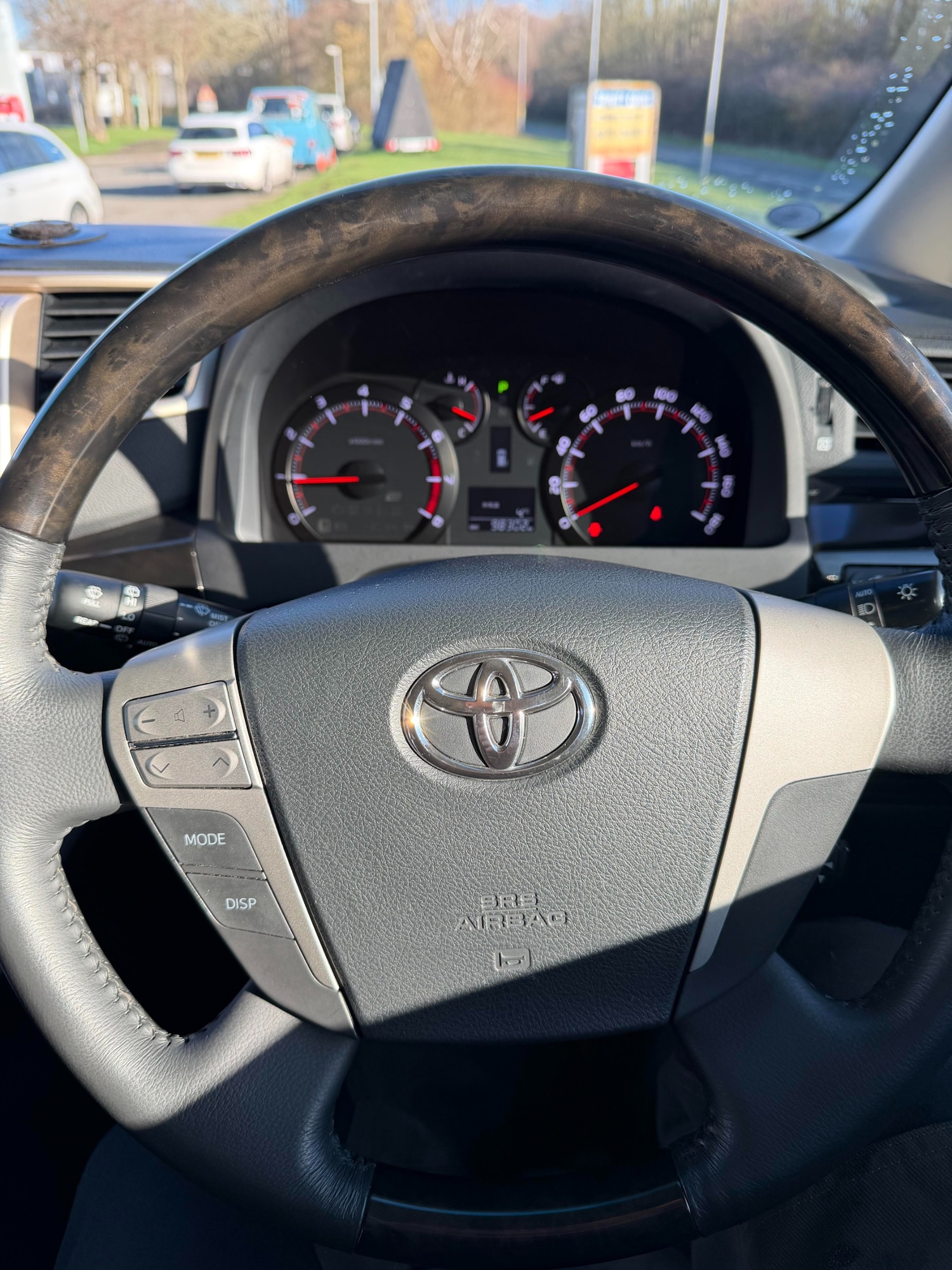 Used Toyota Vellfire 2012 for sale - 77556061: Photo 24