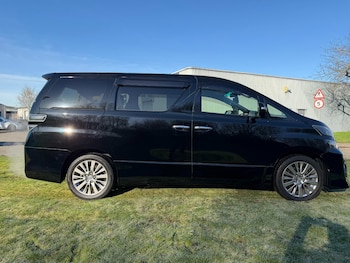 Used Toyota Vellfire 2012 for sale - 77556061: Photo