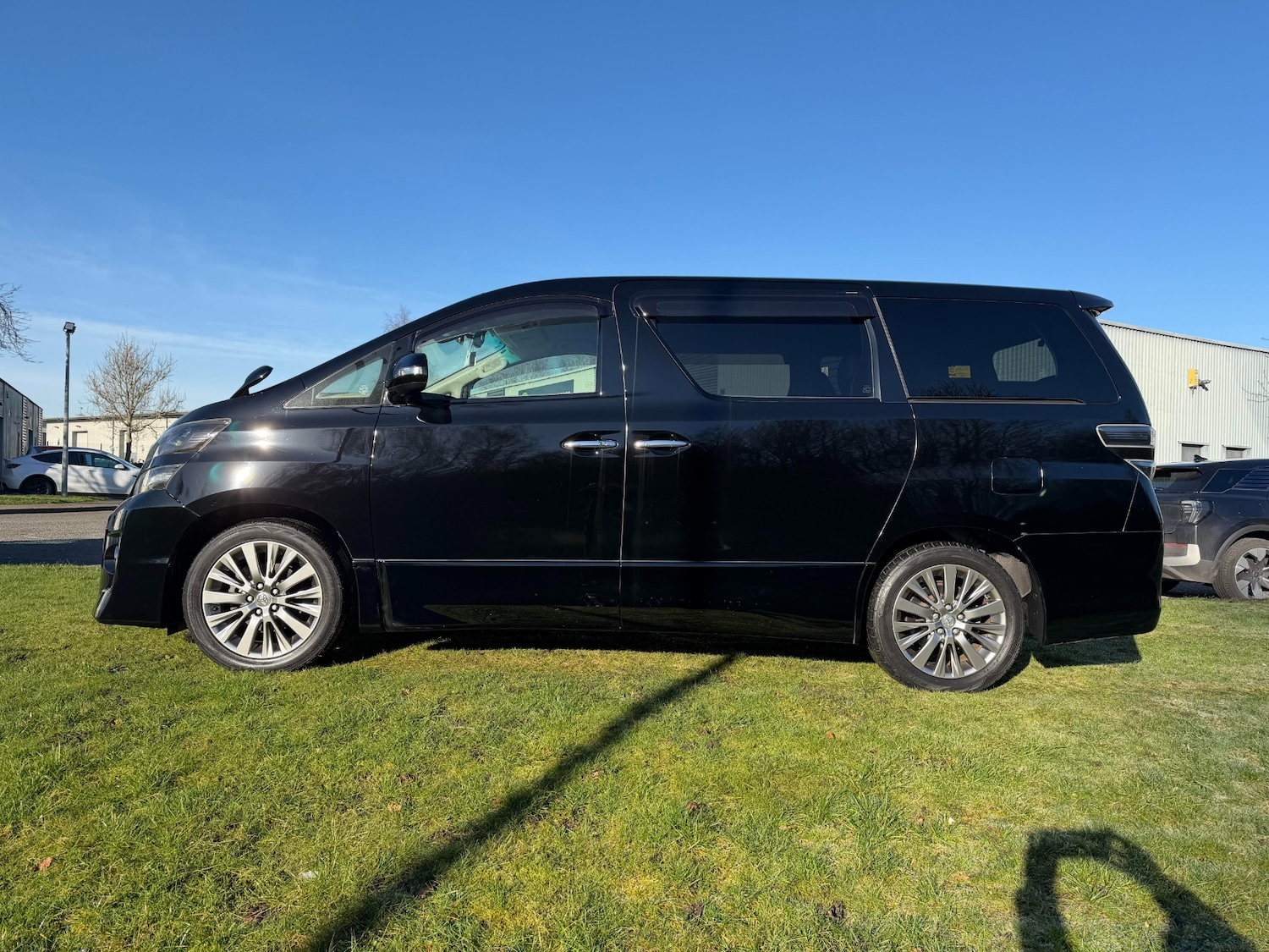 Used Toyota Vellfire 2012 for sale - 77556061: Photo 5