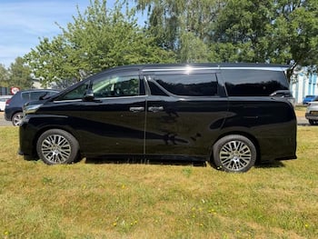 Used Toyota Vellfire 2015 for sale - 79605162: Photo